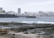 Los últimos coletazos de lluvias riegan Canarias y la AEMET ya avisa de la llegada de los 30 grados