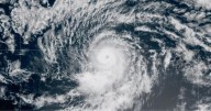 Maps show Hurricane Kiko's path and forecast in Pacific as it moves west toward Hawaii