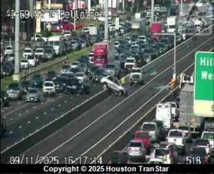 Several lanes of Southwest Freeway blocked after crash in HOV lane at Bellaire Blvd