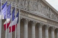 La caída de Bayrou provoca turbulencias en el mercado de la deuda a largo plazo de Francia