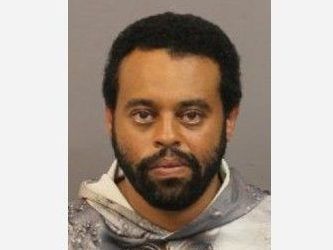 Police search for London man who allegedly offered toys to lure children