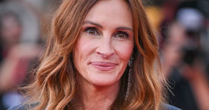 Julia Roberts Is In Talks For 'My Best Friend's Wedding' Sequel