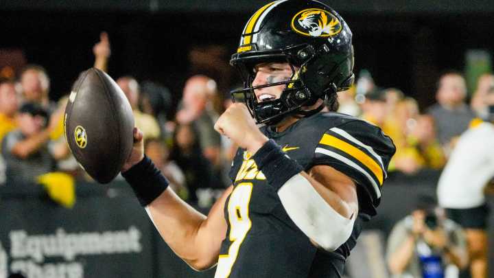 Kansas at Missouri odds, picks and predictions