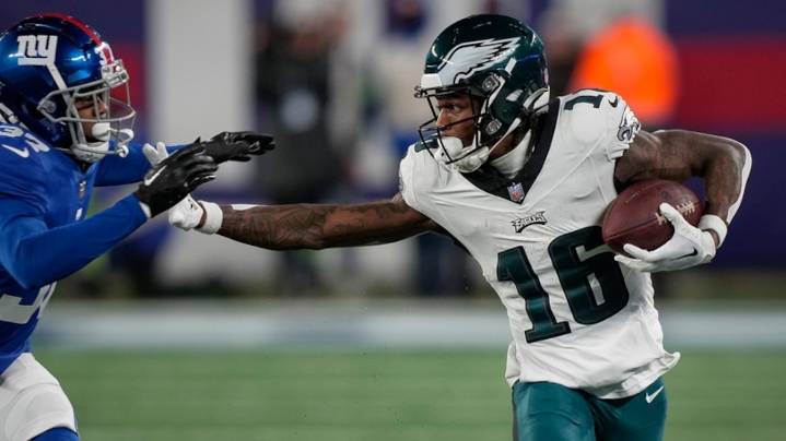 Former Eagles WR Quez Watkins returns after roster shakeup