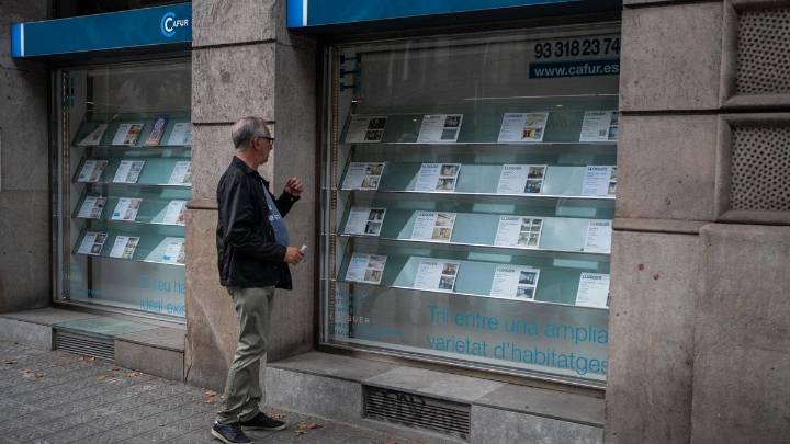 El Gobierno, pendiente de lograr apoyos para gravar la compra de casas por parte de extracomunitarios