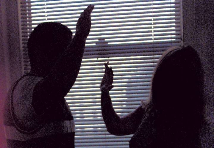 Alertan a inmigrantes: eviten pleitos familiares para no exponerse a la Migra