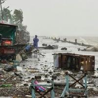 Thousands evacuated in Philippines as super typhoon nears land