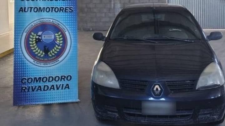 Hallan en un desarmadero un auto robado en marzo