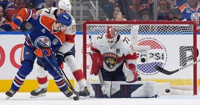 Edmonton Oilers sign forward Vasily Podkolzin to three