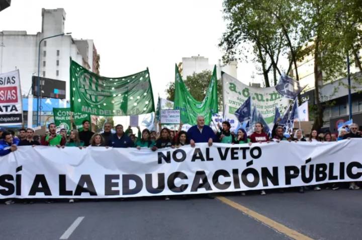 Docentes universitarios preparan la tercera Marcha Federal en rechazo al veto de Javier Milei