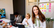 ¡Tome nota! Cinco estrategias para que los jóvenes consigan empleo en un mercado competitivo