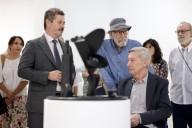 La Sala Alcalá 31 abre una nueva exposición con la obra de Alfredo Alcain, más de 150 piezas en exposición gratuita