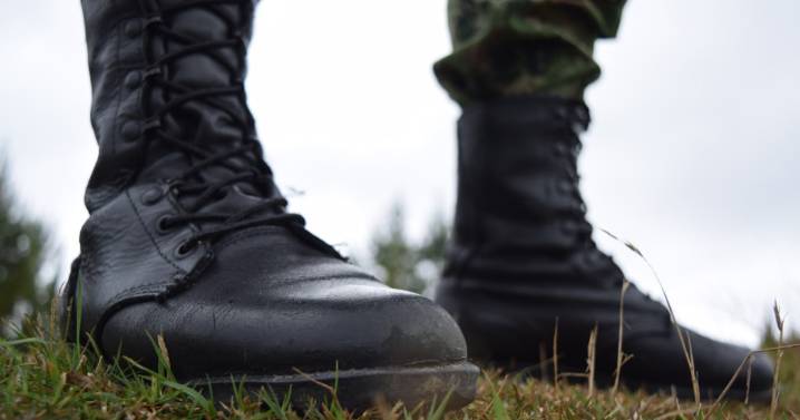 72 militares son secuestrados en asonada de 600 personas: Petro pide que los liberen, "pueden ser sus hijos"