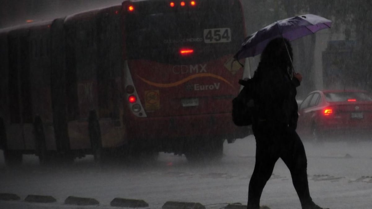 Activan Alerta Roja por lluvias intensas y granizo en cuatro alcaldías de la CDMX