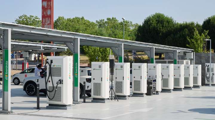 Iberdrola alcanza los 10.000 puntos de recarga pública en funcionamiento