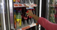 Hacienda plantea ajuste del IEPS para bebidas azucaradas y refrescos en Paquete Económico 2026