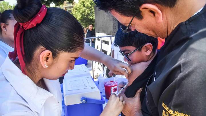 Jornada de vacunación contra el sarampión en la UNAM: ¿cuándo y dónde será?