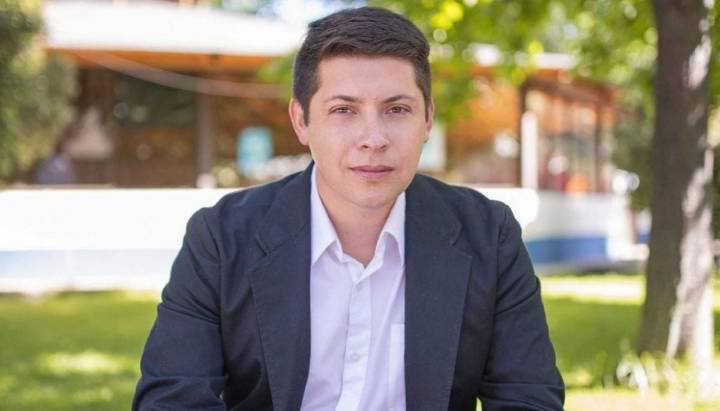 Evadió control: detienen a alcalde de Vichuquén por conducir en estado de ebriedad un vehículo municipal