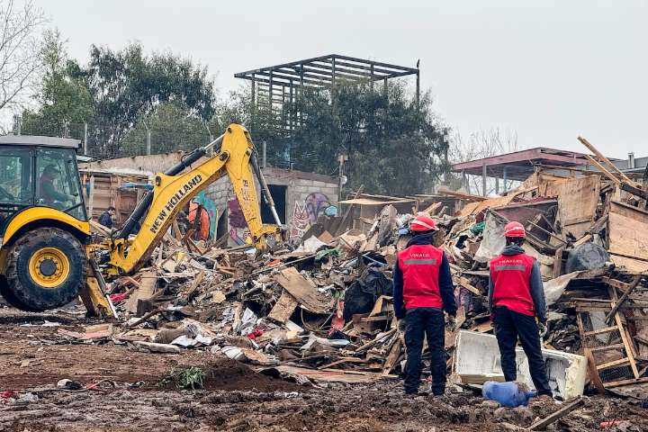 Maipú erradica el campamento Japón: 94 familias son reubicadas