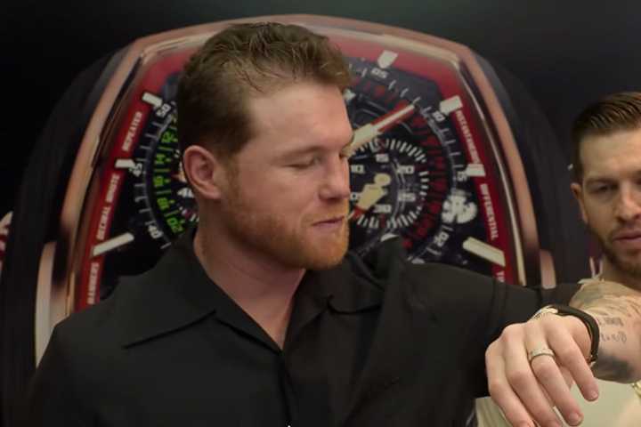 Canelo Alvarez’s Watch Collection, Including New $3.8M Purchase What watches does the WBC super middleweight champion, Canelo Alvarez, have in his collection? Let's find out all about his timepieces. 