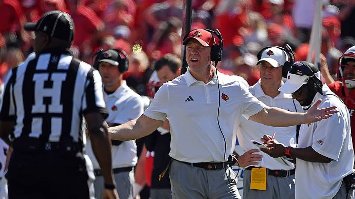 ACC, power conferences make their claim of TV spots with more Friday night football games