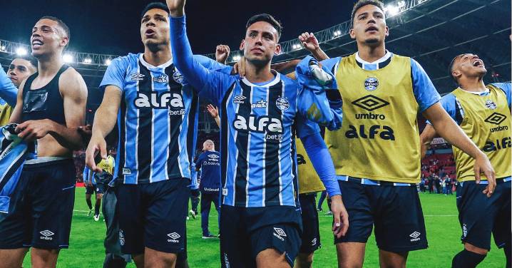 Erick Noriega es respaldado por Gremio tras cometer dos penales en el clásico ante Inter: "Eres un luchador"