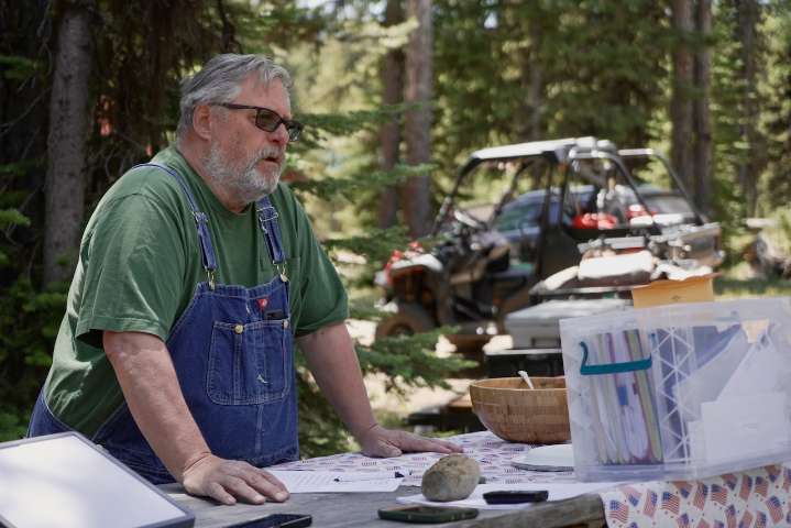 How Oregon’s smallest city, population 0, keeps itself alive