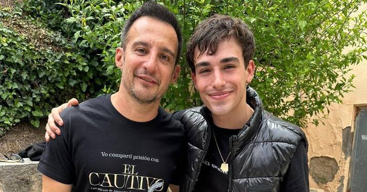 El mallorquín que acompaña a Alejandro Amenábar y Julio Peña en 'El Cautivo': bailarín y aspirante a una 'boyband' de pop latino