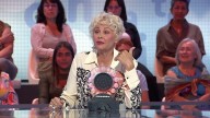 ¿Qué tienen que ver Cher y Enrique Iglesias? Esther Arroyo siembra la duda en Pasapalabra