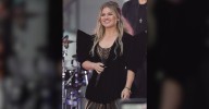 Kelly's Show End Rumors as Clarkson Eyes Music Career Shift