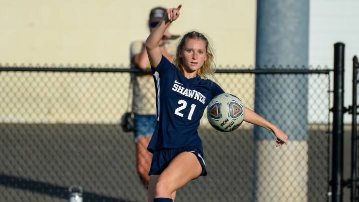 No. 18 Shawnee rebounds from first loss with win over Moorestown