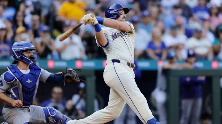 Mariners lose the final regular-season game to the Dodgers 6