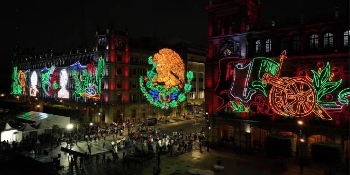 Encienden alumbrado del Zócalo por Fiestas Patrias 2025: Brugada manda mensaje de solidaridad ante tragedia en Iztapalapa