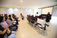 Bibliotecarios se reúnen en torno a la cultura comunitaria