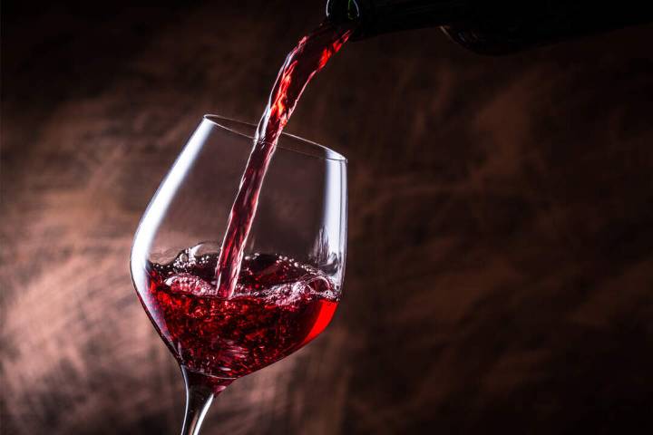 Adiós al mito del vino: un estudio revela que incluso una copa aumenta el riesgo de demencia