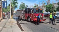 Bomberos atienden emergencias por familias evacuadas y vehículos atrapados ante intensas lluvias en Hermosillo