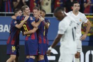 El Barça, con dentelladas de furia de Fermín, Raphinha y Lewandowski, hace jirones a un horrible Valencia