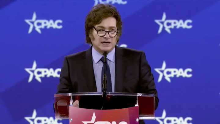 Paraguay: Javier Milei rechazó "las terceras vías" camino a la elección de octubre El presidente habló durante la reunión de partidos conservadores celebrada en Asunción, donde recordó al militante de