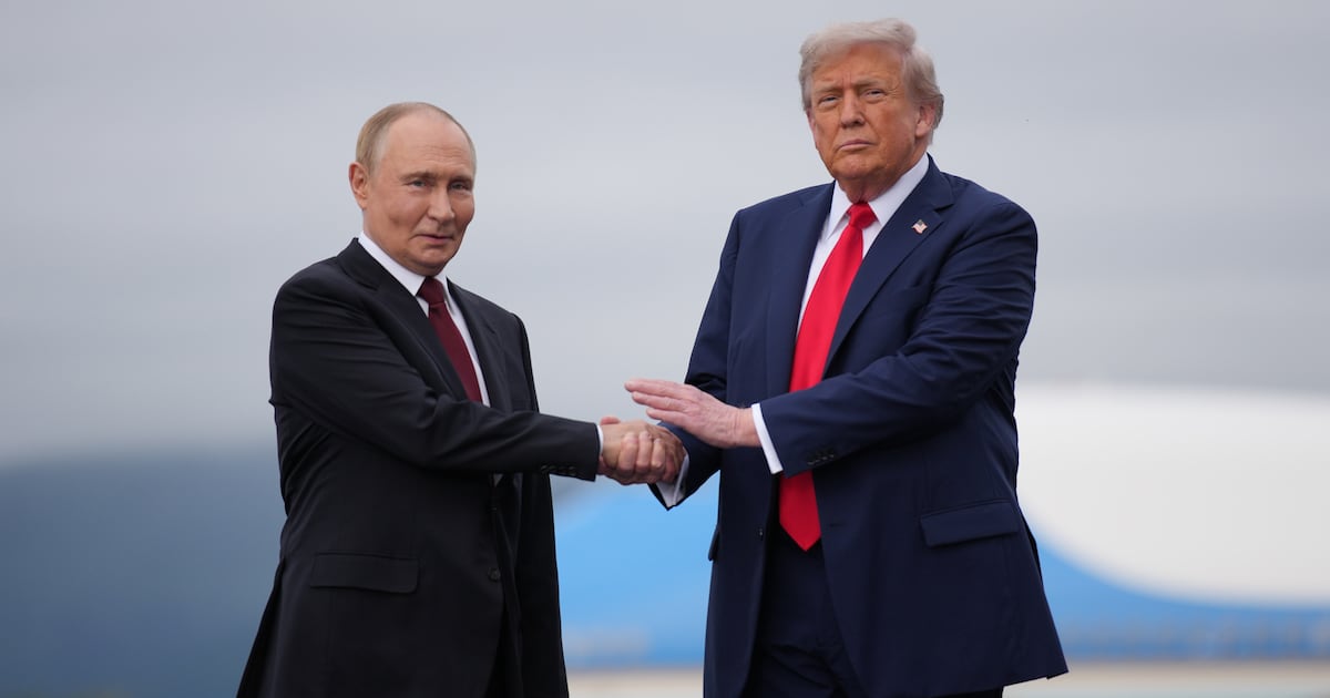 Putin Makes a Mockery of Trump by Sending Warplanes Into NATO Airspace