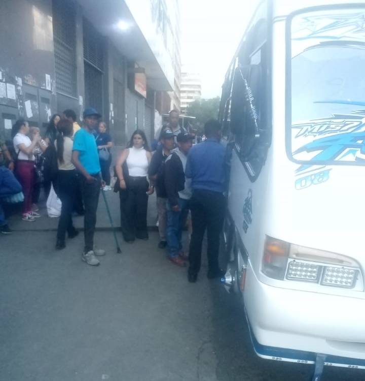 Poco transporte en Guaremal este lunes