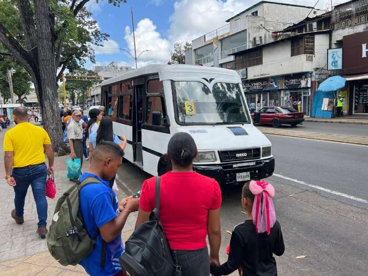 Usuarios: transportistas deben respetar tarifas establecidas