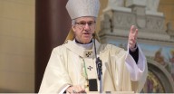 Quebec’s proposed prayer ban ‘like forbidding thought itself,’ Montreal archbishop says