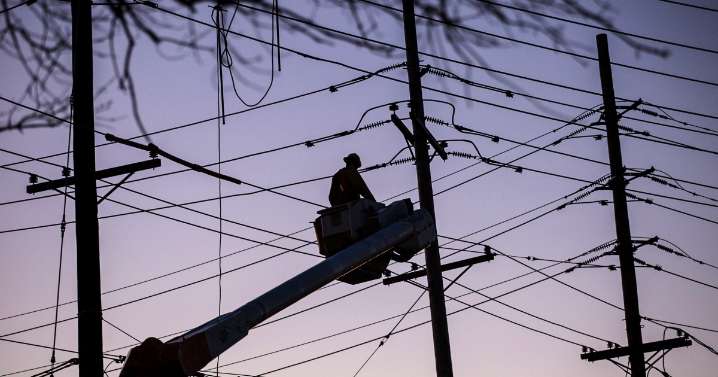 Electricity costs jolt New Jersey's race for governor — and they're coming for the midterms