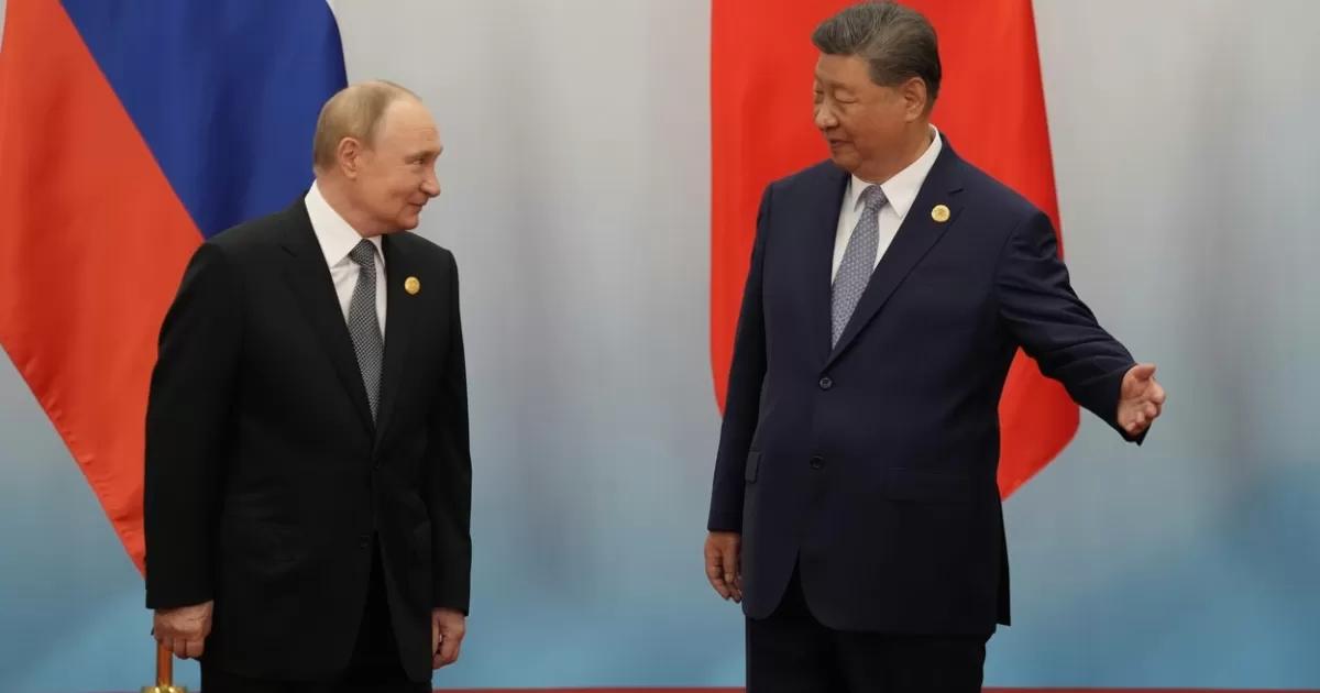 Xi y Putin, unidos contra Occidente en una cumbre internacional clave en China