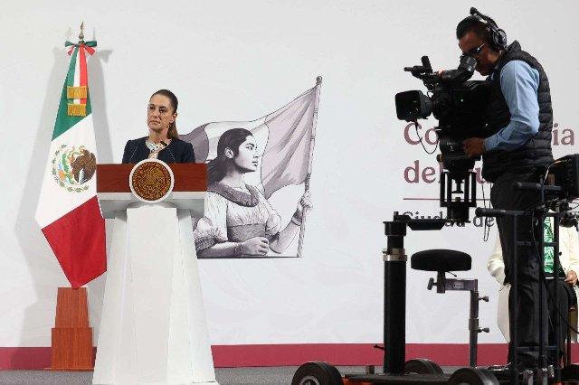 Sheinbaum califica de “pura politiquería” denuncia contra Andy López Beltrán