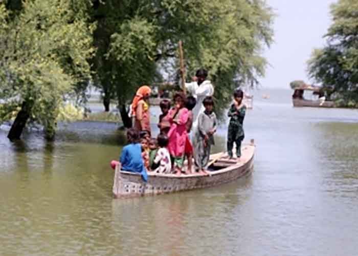 Floods affect 4.2 million in Pakistan’s Punjab province, leaders busy politicising relief efforts