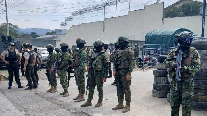 Choque entre presos en cárcel de Ecuador fronteriza con Colombia deja al menos 17 muertos: es el segundo incidente en prisiones en apenas una semana
