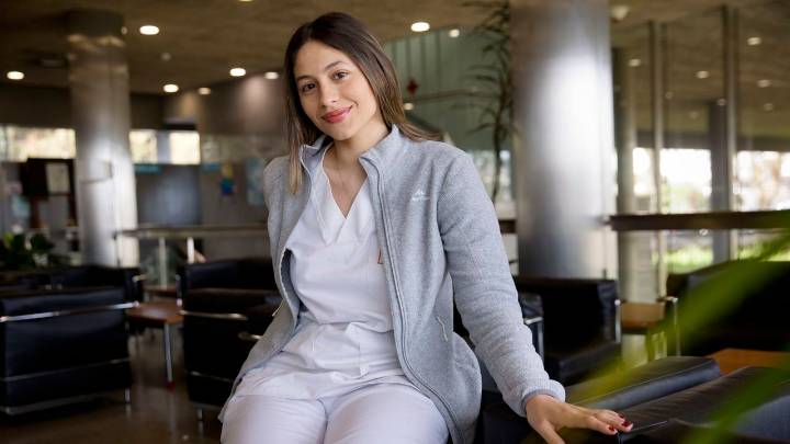Ángela Marte, enfermera de 26 años: «Nunca he tenido que ir a una entrevista de trabajo»