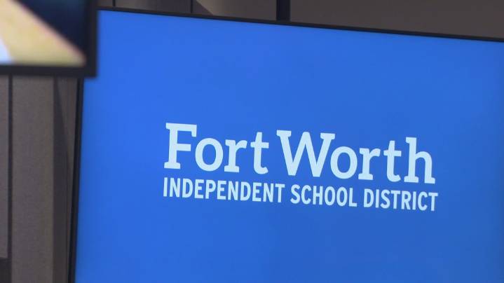 Fort Worth ISD urges parents to complete income forms