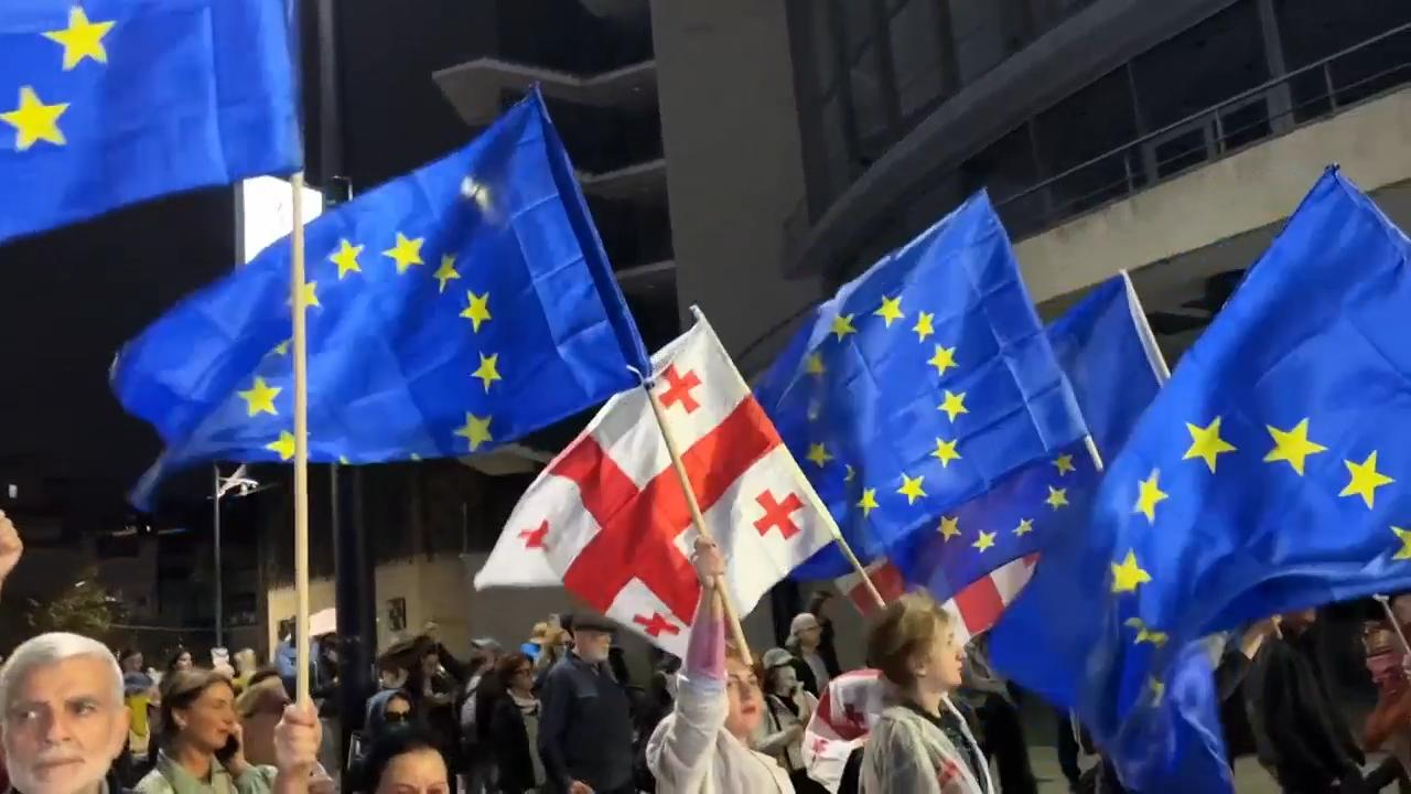 Thousands return to streets of Georgian capital to demand new elections and release of dissidents
